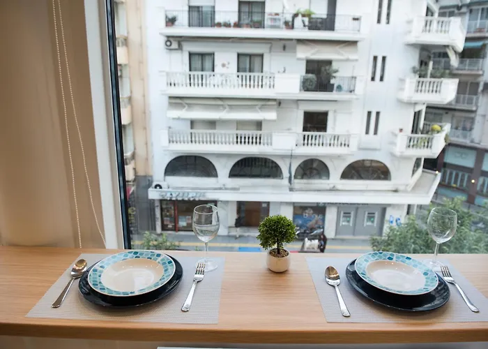 Leiland #Colony_White_Tower_Suite