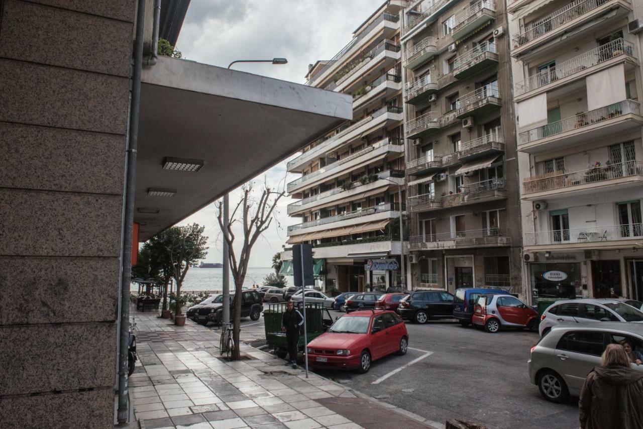 Leiland #colony_white_tower_suite Apartment